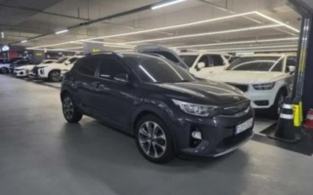 스토닉 중고차 스토닉 가솔린 1.4 트렌디 매물 사진 2 - 2018/02 67,764km