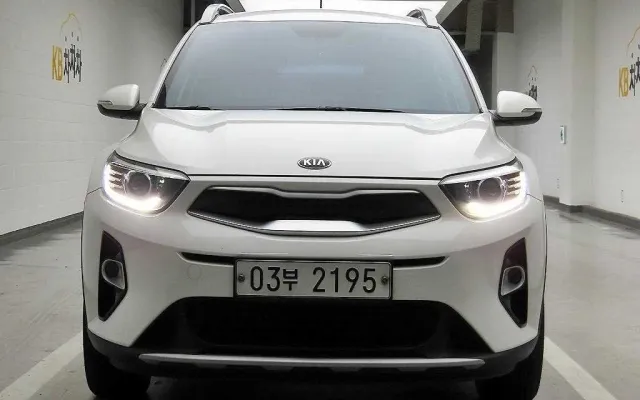 스토닉 중고차 스토닉 디젤 1.6 프레스티지 매물 사진 8 - 2017/09 71,966km